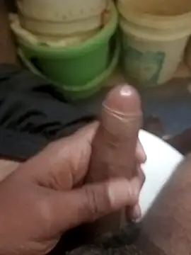 Snapshot of HeatableRevan chatting on February 28, 12:55 am HeatableRevan online show from February 28, 12:55 am