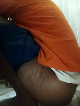 Snapshot of HeatableRevan chatting on March 2, 1:08 am HeatableRevan online show from March 2, 1:08 am