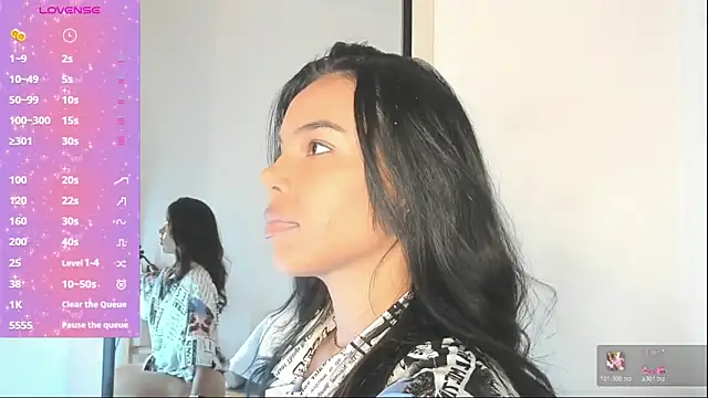 Snapshot of Blackywhiite chatting on November 4, 12:15 pm Blackywhiite online show from November 4, 12:15 pm