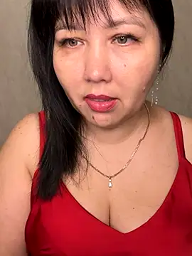 Snapshot of Love__Mom chatting on October 22, 3:01 pm Love Mom online show from October 22, 3:01 pm