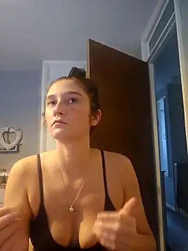 SashaBabyxx online show from November 3, 11:44 am