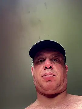 Snapshot of wellingtonmds chatting on October 26, 12:44 pm wellingtonmds online show from October 26, 12:44 pm