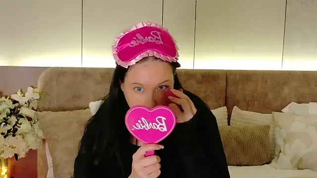 Snapshot of Felicia_Herceg chatting on December 22, 9:23 pm Felicia Herceg online show from December 22, 9:23 pm