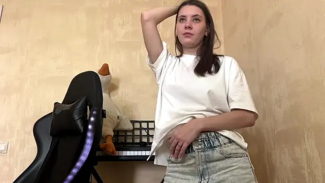 Snapshot of foxyjeny chatting on October 20, 8:26 am foxyjeny online show from October 20, 8:26 am