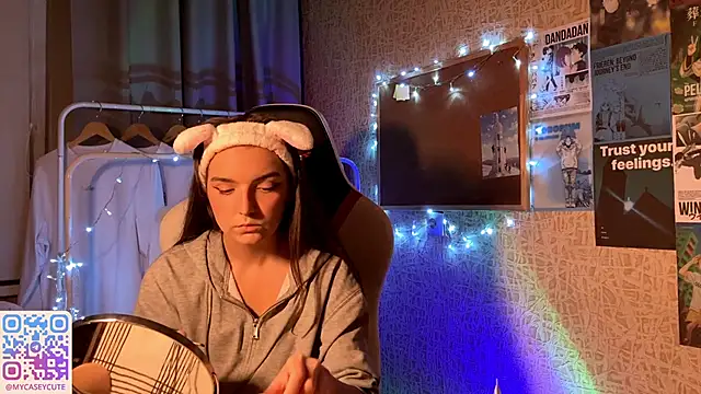 Snapshot of Caseycute chatting on October 21, 11:38 pm Caseycute online show from October 21, 11:38 pm