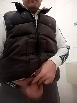 Romaeterna  online show from December 22, 1:41 pm