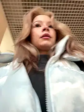 Eliiizaaa online show from October 31, 10:16 am