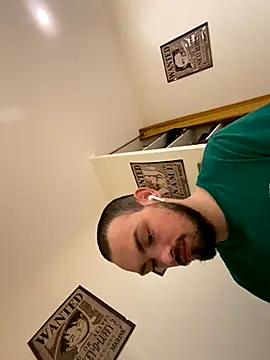 Snapshot of adambigdick97 chatting on November 22, 8:30 pm adambigdick97 online show from November 22, 8:30 pm