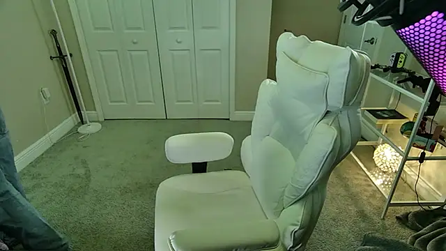 AngieFae  online show from March 14, 10:59 pm