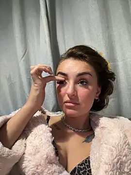 Spicy Valentina online show from November 1, 8:55 pm