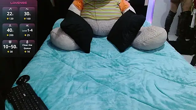 talianha online show from March 17, 12:15 am