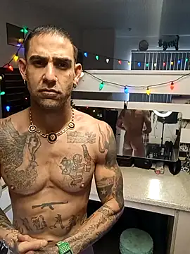 Snapshot of alphacloudGod chatting on December 17, 9:10 pm alphacloudGod online show from December 17, 9:10 pm