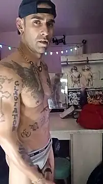 Snapshot of alphacloudGod chatting on December 20, 12:01 pm alphacloudGod online show from December 20, 12:01 pm