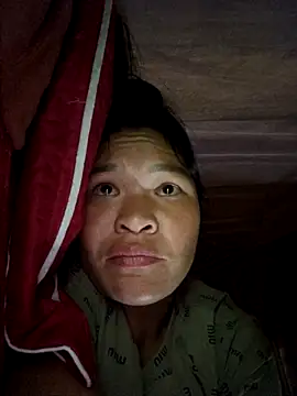 Snapshot of chipu06 chatting on October 28, 8:33 pm chipu06 online show from October 28, 8:33 pm