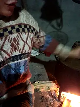 Snapshot of chipu06 chatting on November 2, 12:18 pm chipu06 online show from November 2, 12:18 pm