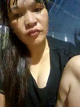 Snapshot of chipu06 chatting on November 8, 12:11 am chipu06 online show from November 8, 12:11 am