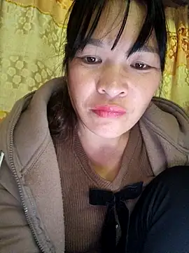 Snapshot of chipu06 chatting on December 2, 1:55 am chipu06 online show from December 2, 1:55 am