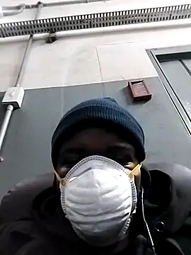 Snapshot of loVbRo1 chatting on October 30, 9:37 pm loVbRo1 online show from October 30, 9:37 pm