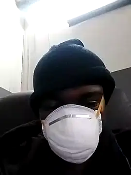 Snapshot of loVbRo1 chatting on November 4, 2:43 am loVbRo1 online show from November 4, 2:43 am