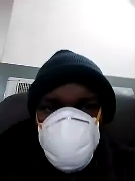 Snapshot of loVbRo1 chatting on November 20, 12:22 am loVbRo1 online show from November 20, 12:22 am