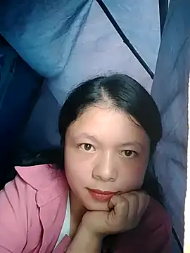 Snapshot of lisa-bae00 chatting on October 24, 10:00 am lisa-bae00 online show from October 24, 10:00 am