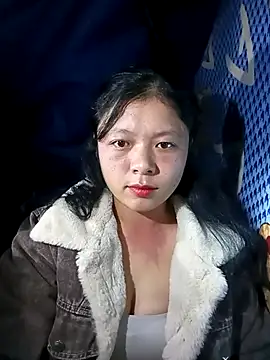 Snapshot of lisa-bae00 chatting on November 15, 10:37 pm lisa-bae00 online show from November 15, 10:37 pm