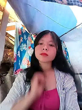 Snapshot of lisa-bae00 chatting on November 25, 3:17 am lisa-bae00 online show from November 25, 3:17 am