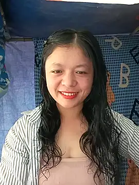 Snapshot of lisa-bae00 chatting on December 3, 3:25 am lisa-bae00 online show from December 3, 3:25 am