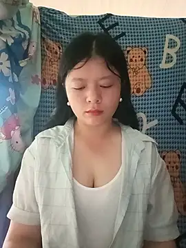 lisa-bae00 online show from May 19, 11:22 pm