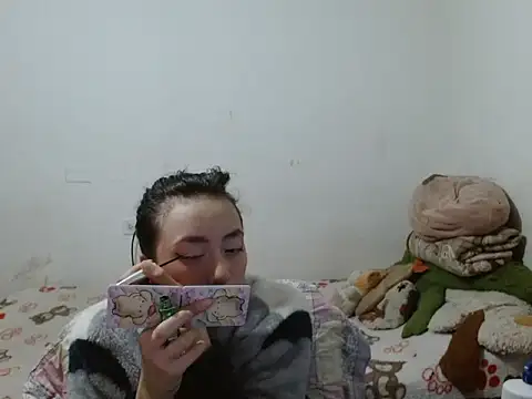 fresita streamer online show from November 12, 5:08 am