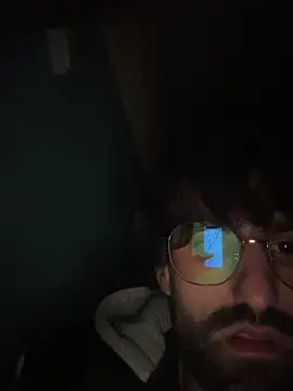 Snapshot of Paapii1098 chatting on November 4, 2:21 am Paapii1098 online show from November 4, 2:21 am