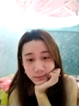 Snapshot of Elly_Show chatting on October 20, 8:15 am Elly Show online show from October 20, 8:15 am