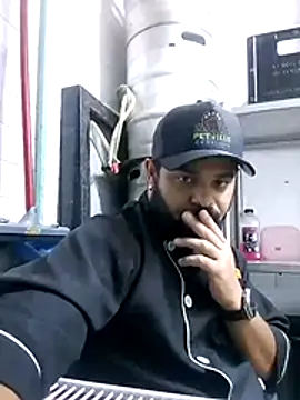 Snapshot of Sfdocom chatting on November 1, 1:29 am Sfdocom online show from November 1, 1:29 am