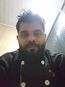 Snapshot of Sfdocom chatting on December 4, 3:38 am Sfdocom online show from December 4, 3:38 am