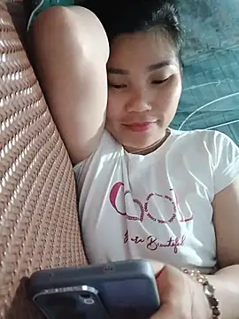 Snapshot of Bear_bear0 chatting on July 17, 9:41 pm Bear bear0 online show from July 17, 9:41 pm