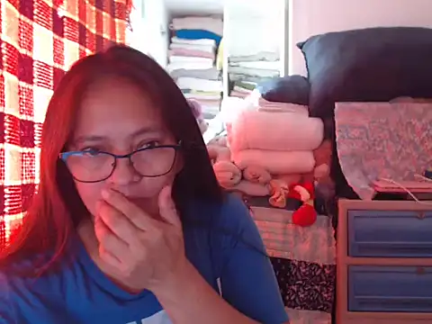 Kinkybela2025 online show from December 1, 12:15 am