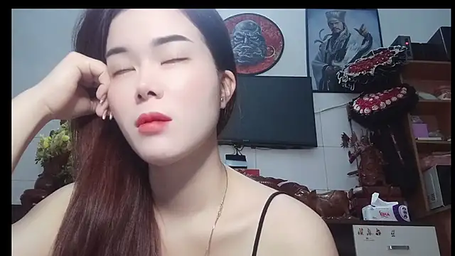 Family-Lovee online show from March 7, 9:01 pm