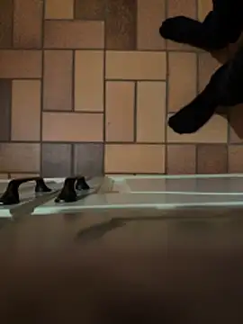 Snapshot of bart98geil chatting on February 9, 10:25 pm bart98geil online show from February 9, 10:25 pm