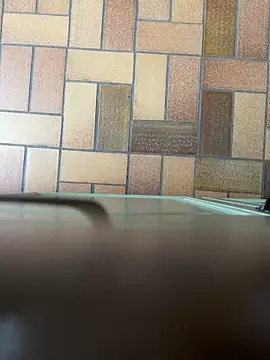 Snapshot of bart98geil chatting on February 10, 12:31 pm bart98geil online show from February 10, 12:31 pm