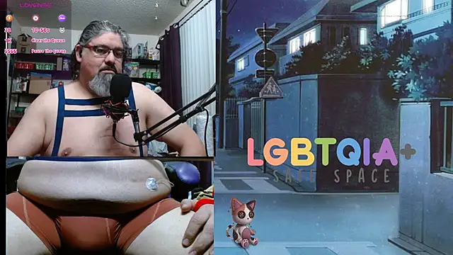 Snapshot of geekycastillo chatting on November 25, 4:01 am geekycastillo online show from November 25, 4:01 am