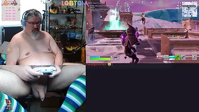 geekycastillo online show from May 1, 4:44 pm