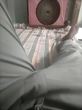 Snapshot of pappy143 chatting on November 5, 4:23 am pappy143 online show from November 5, 4:23 am