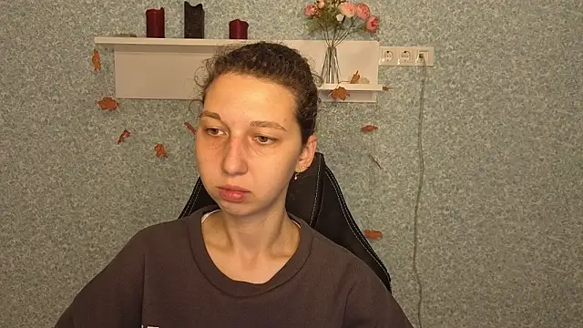 CuteEllii online show from November 28, 5:10 am