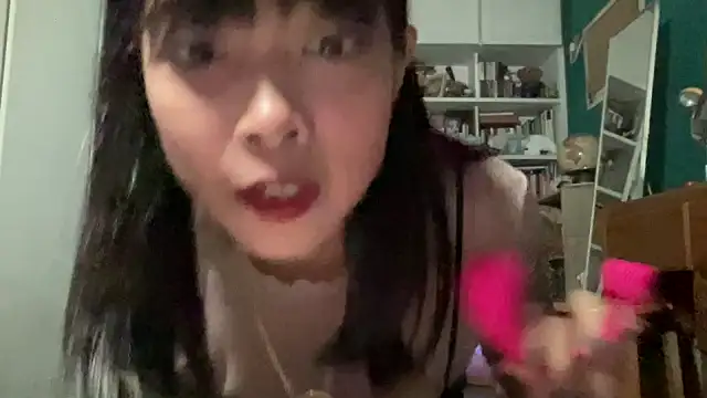 Snapshot of tw_tansan chatting on October 27, 1:59 pm tw tansan online show from October 27, 1:59 pm