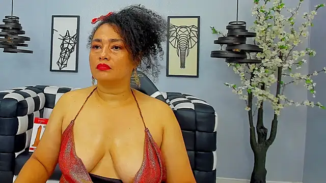 Bianca Millf online show from April 9, 6:19 am