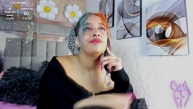 Snapshot of Cristall_ravven chatting on November 18, 7:40 pm Cristall ravven online show from November 18, 7:40 pm