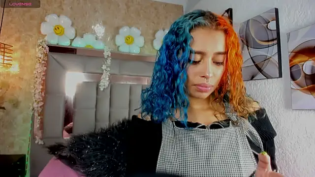 Snapshot of Cristall_ravven chatting on November 25, 3:12 pm Cristall ravven online show from November 25, 3:12 pm