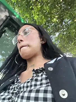 Snapshot of Violeet-Smith chatting on December 15, 9:08 pm Violeet-Smith online show from December 15, 9:08 pm