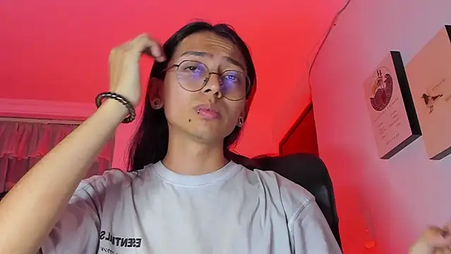  Astrea  online show from April 19, 2:33 am