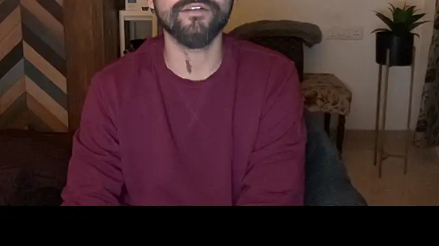 Snapshot of MakeMeAwareAah chatting on January 5, 5:27 pm MakeMeAwareAah online show from January 5, 5:27 pm